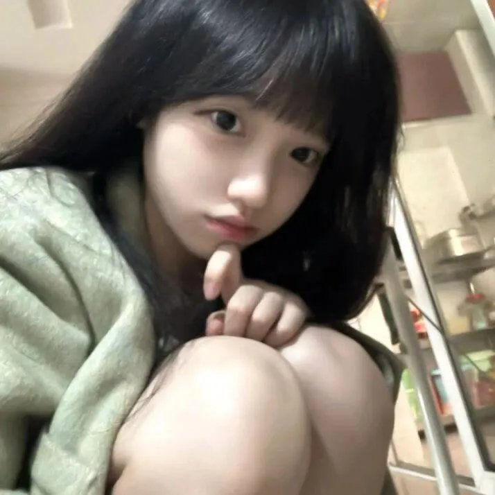 绿茵春色